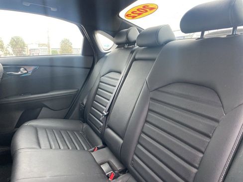 Used 2022 Kia Forte GT-Line w/ GT-Line Premium Package image 11