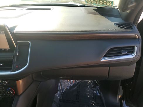 Certified 2021 Chevrolet Tahoe High Country w/ Premium Package image 36