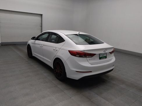 Used 2017 Hyundai Elantra SE image 5