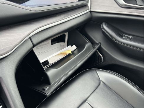 Used 2024 Jeep Grand Cherokee Limited 4xe image 34