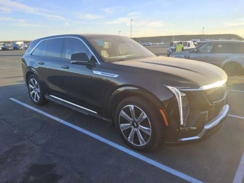 Used 2025 Cadillac Escalade IQ Luxury 1 image 6