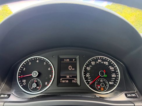 Used 2016 Volkswagen Tiguan S FWD image 29