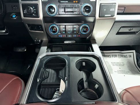 Used 2019 Ford F350 Platinum w/ Platinum Ultimate Package image 18