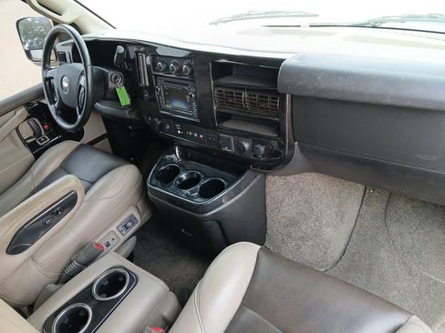Used 2021 Chevrolet Express 2500 w/ Enhanced Convenience Package RWD image 53