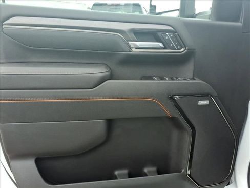 New 2026 GMC Sierra 2500 AT4 w/ AT4 Premium Plus Package image 14