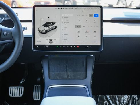 Used 2025 Tesla Model Y Performance AWD/4WD image 14