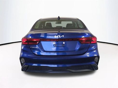 Used 2024 Kia Forte LXS FWD image 6