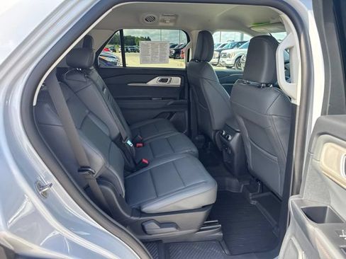New 2026 Ford Explorer Active w/ Active Comfort Package AWD/4WD image 15