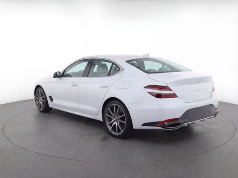 Used 2025 Genesis G70 2.5T image 6
