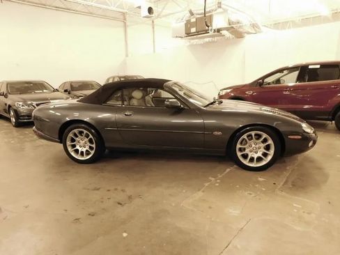 Used 2001 Jaguar XK8 Convertible RWD image 8