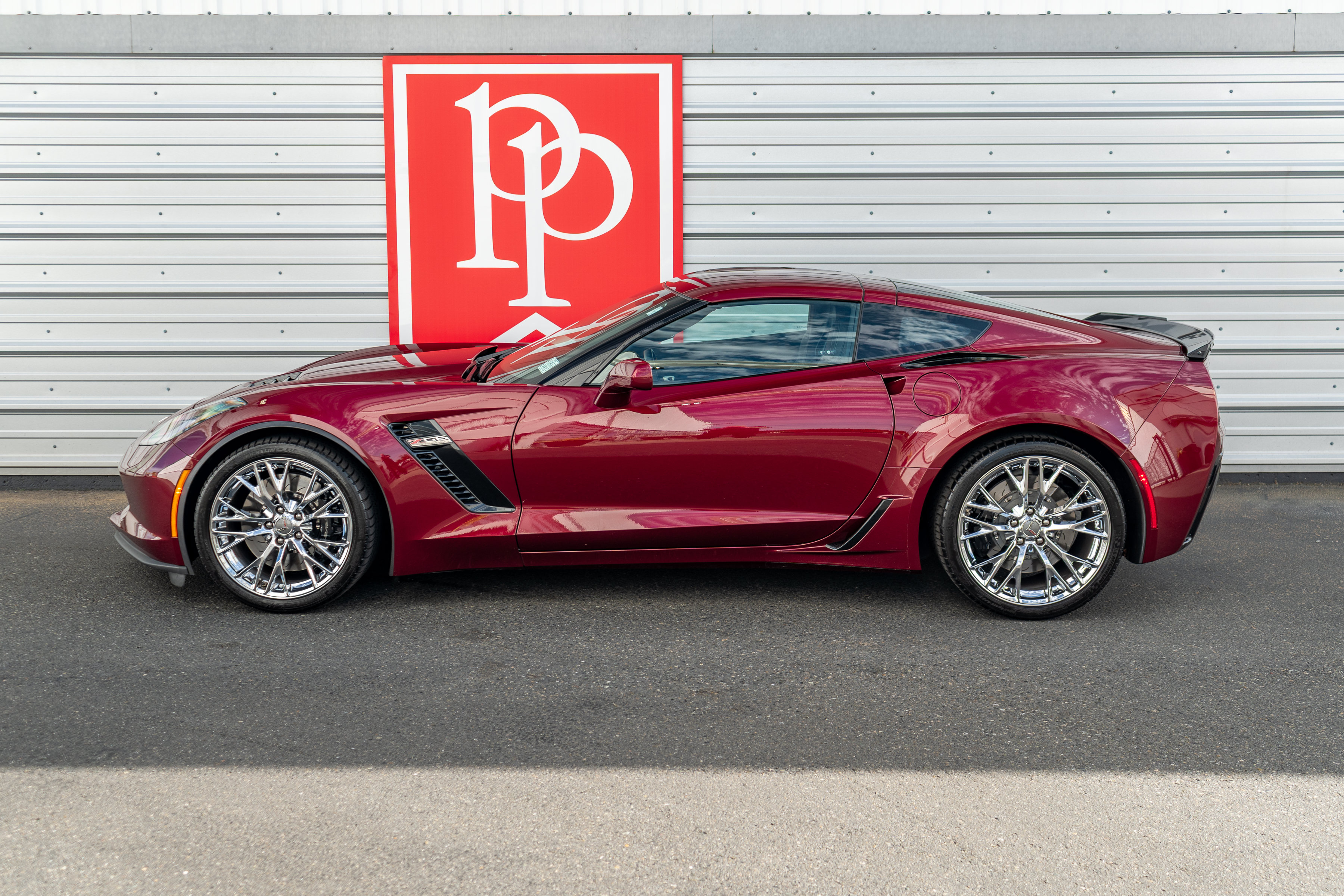 Used 2016 Chevrolet Corvette Z06 w/ 3LZ Preferred Equipment Group RWD image 36