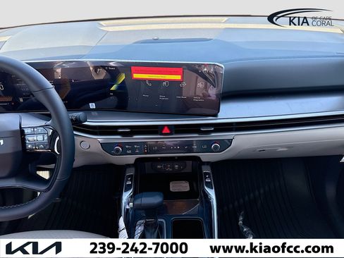 New 2026 Kia Sorento S FWD image 17