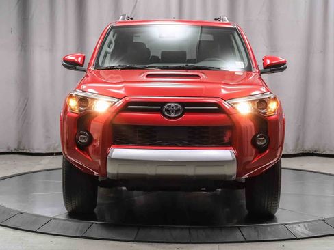 Used 2023 Toyota 4Runner TRD Off-Road Premium w/ Moonroof Package AWD/4WD image 6