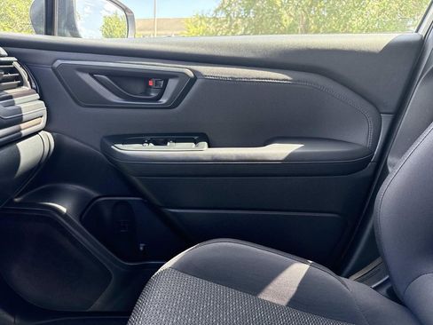 Used 2025 Subaru Forester Premium w/ Convenience Package #1 image 27