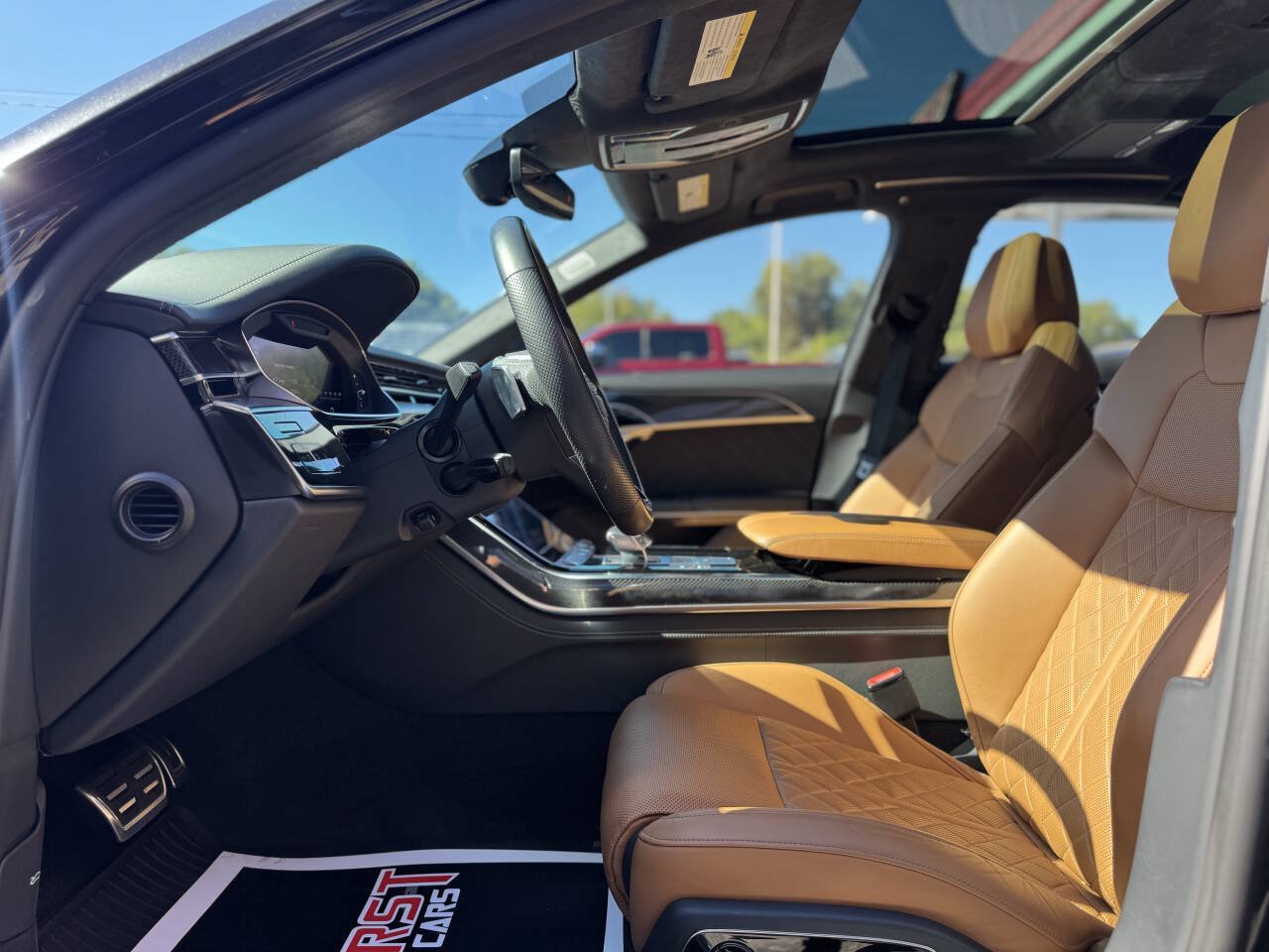 Used 2023 Audi S8 w/ S8 Comfort Plus Package AWD/4WD image 15