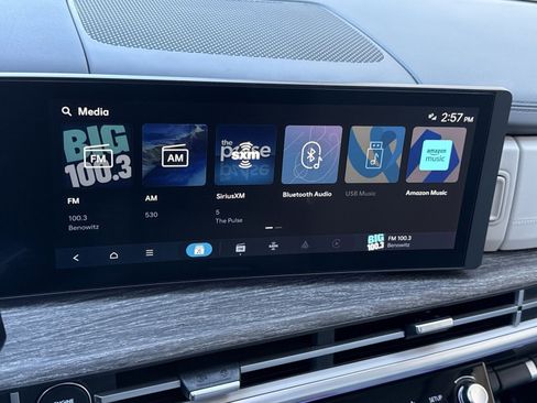 Used 2024 Hyundai Santa Fe Calligraphy image 17