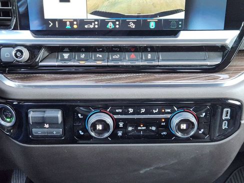 Used 2024 Chevrolet Silverado 3500 LT w/ Safety Package image 19