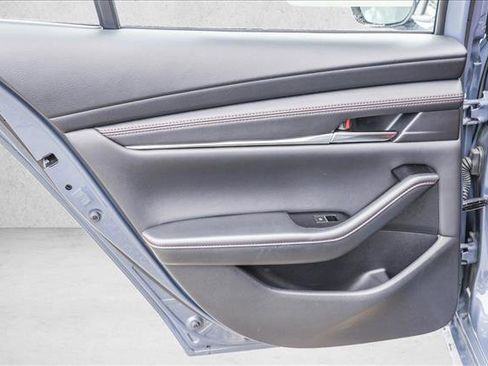 Used 2025 MAZDA MAZDA3 s image 22