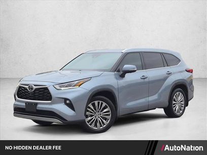 Used 2023 Toyota Highlander Platinum