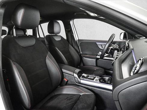 Used 2025 Mercedes-Benz GLA 250 4MATIC image 22