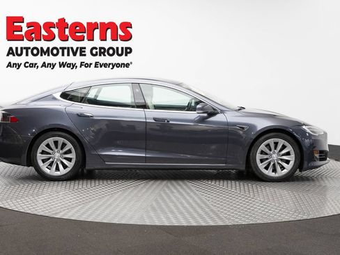 Used 2018 Tesla Model S 100D AWD/4WD image 4