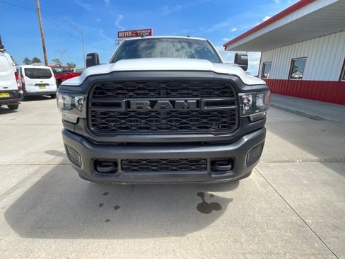 Used 2023 RAM 2500 Tradesman AWD/4WD image 3