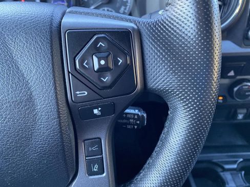 Used 2023 Toyota Tacoma TRD Off-Road image 35