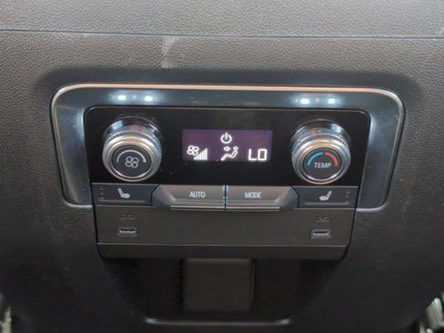 Used 2025 GMC Yukon Denali image 26