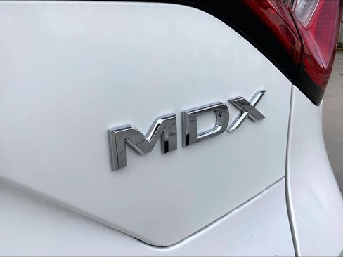 Used 2023 Acura MDX SH-AWD w/ Technology Package image 29