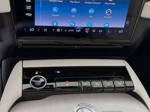New 2026 Lincoln Navigator L Reserve AWD/4WD image 16