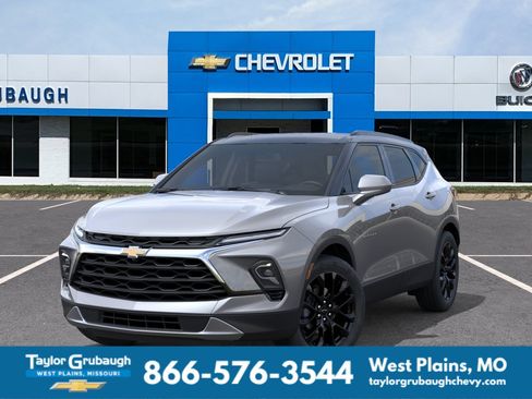 New 2026 Chevrolet Blazer LT w/ Convenience Package FWD image 6
