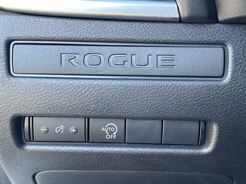 Certified 2025 Nissan Rogue S image 15
