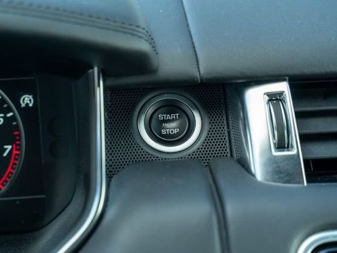 Used 2022 Land Rover Range Rover Sport SVR Carbon Edition image 28