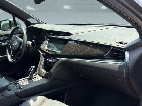 Used 2021 Cadillac XT6 Premium Luxury FWD image 27