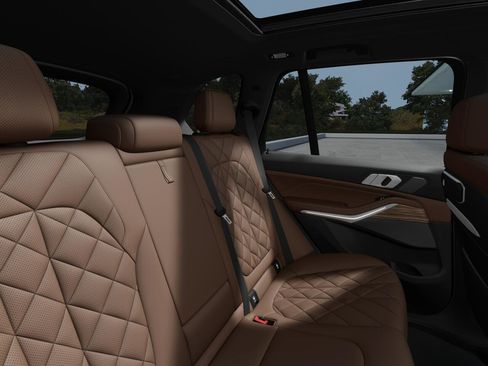 Used 2026 BMW X5 sDrive40i image 10