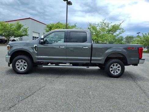 Used 2019 Ford F250 XLT w/ XLT Premium Package AWD/4WD image 14