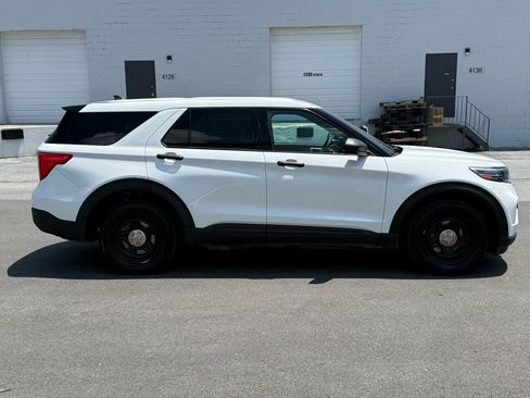 Used 2022 Ford Explorer 4WD Police Interceptor image 5