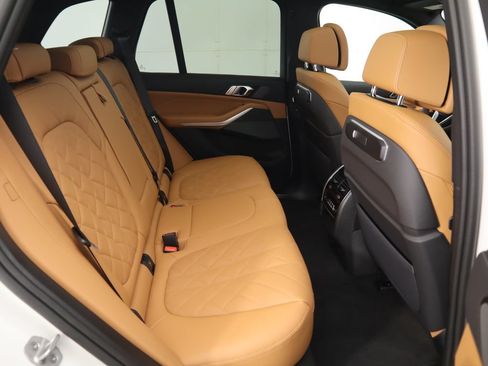 Used 2026 BMW X5 sDrive40i w/ Climate Comfort Package RWD image 24