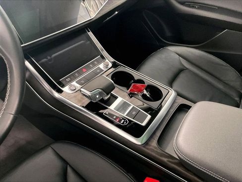 Used 2023 Audi Q8 Premium w/ Convenience Package AWD/4WD image 20