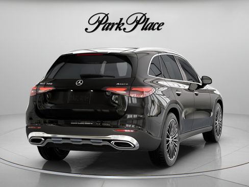 Used 2026 Mercedes-Benz GLC 300 4MATIC image 19