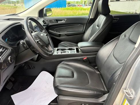 Used 2022 Ford Edge Titanium AWD/4WD image 16