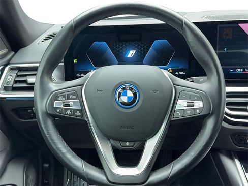 Used 2024 BMW i4 eDrive35 w/ Premium Package image 18