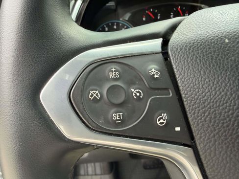 Used 2023 Chevrolet Traverse RS w/ LPO, Floor Liner Package FWD image 9