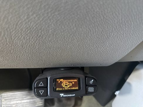 Used 2008 Chevrolet Silverado 3500 LTZ w/ EZ-Lift Tailgate Package image 23