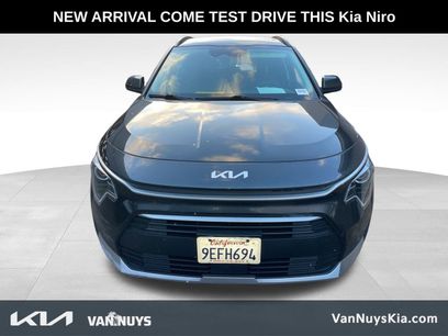 Used 2023 Kia Niro EX