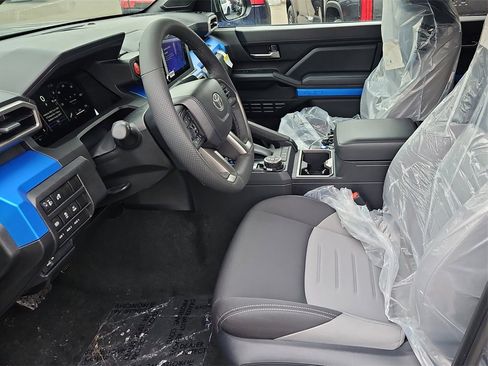 New 2025 Toyota Tacoma TRD Off-Road w/ TRD Off Road Upgrade Package image 19