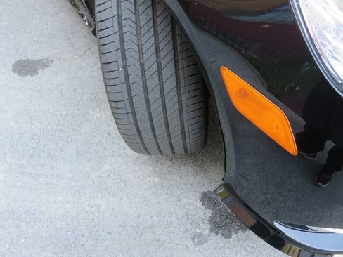 Used 2013 Mercedes-Benz E 350 4MATIC Sedan image 31