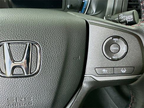 Certified 2024 Honda Odyssey Sport image 12