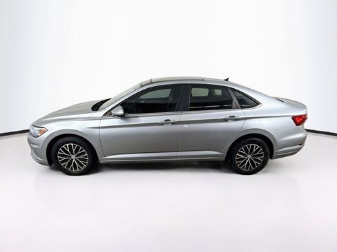 Used 2019 Volkswagen Jetta SE FWD image 2