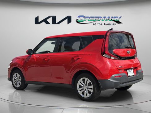 Used 2020 Kia Soul LX FWD image 4